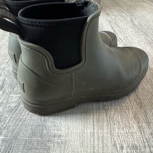 Olive Green Ugg Droplet Rain Boots